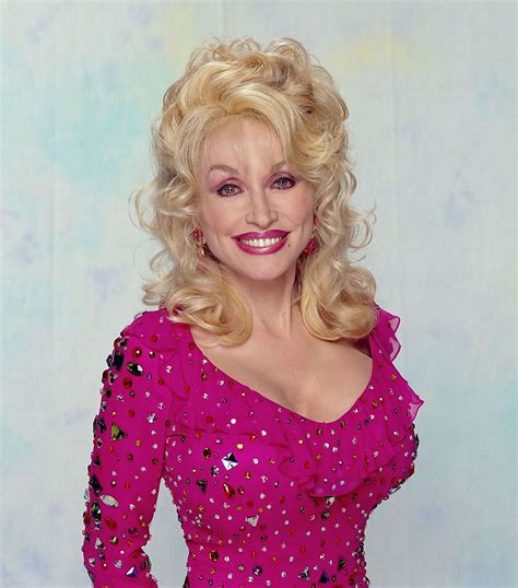 dolly parton young sexy|Dolly Parton Young Photos: See the Country Star。